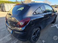 usata Opel Corsa 1.2 benz