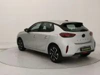 Usata Opel Corsa 101 CV (74 kW) 2025 Kaolin white Utilitaria