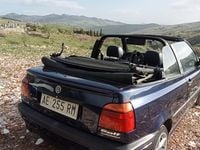 Usata VW Golf Cabriolet 90 CV (66 kW) 1995 Blu Cabrio