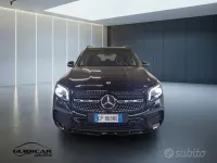 Usata Mercedes GLB180 Premium 116 CV (85 kW) 2023 Nero SUV