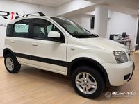 Usata Fiat Panda 4x4 Climbing 74 CV (54 kW) 2011 Bianco Utilitaria