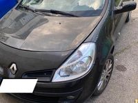 Usata Renault Clio II LE 75 CV (55 kW) 2008 Nero