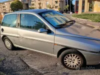 Usata Lancia Ypsilon 54 CV (39 kW) 1998 Grigio Utilitaria