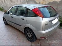 usata Ford Focus Focus 1.8 TDDi cat 5p. Ghia