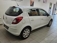 Usata Opel Corsa 75 CV (55 kW) 2014 Bianco Berlina