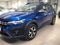 Usata Dacia Sandero Journey 101 CV (74 kW) 2023 Blu Berlina