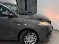 Usata Lancia Ypsilon 69 CV (50 kW) 2015 Grigio Utilitaria