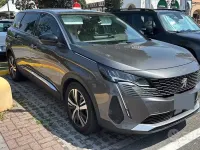 Usata Peugeot 5008 131 CV (96 kW) 2022 Grigio SUV