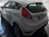 Usata Ford Fiesta Titanium 60 CV (44 kW) 2013 Bianco Berlina