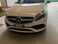 Usata Mercedes A200 Premium 136 CV (100 kW) 2017 Bianco Berlina