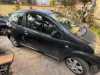 Usata Toyota Aygo 68 CV (50 kW) 2006 Grigio Utilitaria