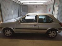 Usata Ford Fiesta Zetec 75 CV (55 kW) 2001 Argento Berlina