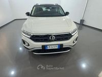 Usata VW T-Roc Life 110 CV (80 kW) 2023 Argento SUV