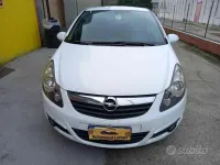 Usata Opel Corsa Edition 75 CV (55 kW) 2010 Bianco Utilitaria