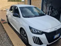 Usata Peugeot 208 75 CV (55 kW) 2024 Utilitaria