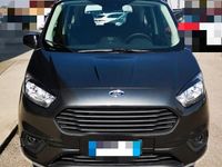 Usata Ford Tourneo Courier 100 CV (73 kW) 2019 Grigio Monovolume