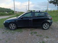Usata Alfa Romeo 147 105 CV (77 kW) 2007 Nero Utilitaria