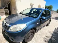 Usata Dacia Sandero 75 CV (55 kW) 2009 Bluazzurro Berlina
