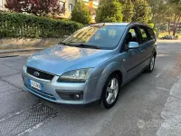 Usata Ford Focus 90 CV (66 kW) 2005 Grigio Station wagon
