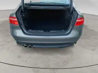 Usata Jaguar XE R-Sport 180 CV (132 kW) 2018 Grigio scuro metallizzato Berlina