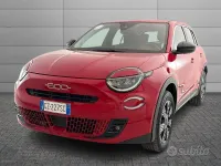 Usata Fiat 600 136 CV (100 kW) 2025 Rosso SUV