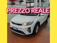Usata Kia Stonic Urban 101 CV (74 kW) 2023 Bianco SUV