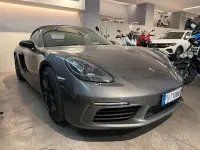 Usata Porsche 718 Boxster 300 CV (220 kW) 2017 Grigio Cabrio