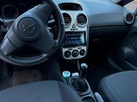 Usata Opel Corsa 80 CV (58 kW) 2010 Nero Berlina