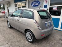 Usata Lancia Ypsilon 77 CV (56 kW) 2010 Gray Utilitaria