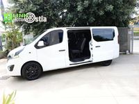 Usata Opel Vivaro 145 CV (106 kW) 2016 Bianco Monovolume