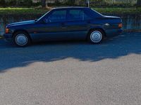 Usata Mercedes 190 105 CV (77 kW) 1992 Nero Berlina