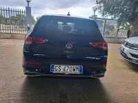 Usata VW Golf VIII Life 115 CV (84 kW) 2021 Blu Berlina