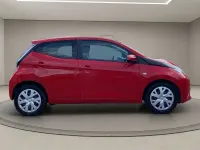 Usata Toyota Aygo 69 CV (50 kW) 2016 Rosso Utilitaria