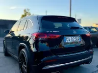 Usata Mercedes GLA200 AMG line 150 CV (110 kW) 2020 Nero SUV
