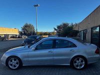 Usata Mercedes E280 Avantgarde 190 CV (139 kW) 2006 Grigio Berlina
