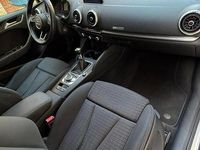 Usata Audi A3 Sport 116 CV (85 kW) 2018 Blu Berlina