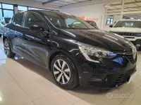 Usata Renault Clio V Techno 101 CV (74 kW) 2023 Nero Berlina