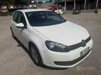 Usata VW Golf VI 105 CV (77 kW) 2011 Bianco Berlina