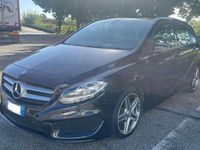 Usata Mercedes B200 Premium 136 CV (100 kW) 2015 Nero Monovolume