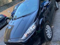 Usata Ford Fiesta 82 CV (60 kW) 2017 Nero Berlina