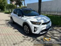 Second-hand Kia Stonic Sport 101 CP (74 kW) 2022 Alb SUV