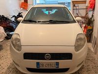 Usata Fiat Grande Punto 75 CV (55 kW) 2006 Bianco Utilitaria