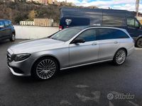 Usata Mercedes E220 Business 194 CV (142 kW) 2018 Grigio Station wagon
