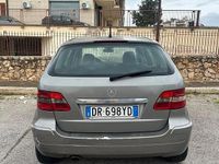 Usata Mercedes B180 108 CV (79 kW) 2005 Grigio Monovolume