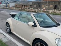 Usata VW New Beetle 116 CV (85 kW) 2009 Bianco Utilitaria