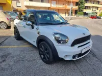 Usata Mini Cooper SD Countryman 143 CV (105 kW) 2014 Bianca con tetto nero SUV