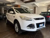 Usata Ford Kuga Titanium 150 CV (110 kW) 2015 Bianco SUV