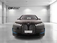 Usata BMW iX Comfort Edition 384 kW (523 CV) 2025 Nero SUV