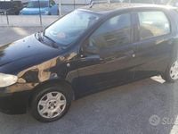 Begagnad Fiat Punto Active 60 HK (44 kW) 2009 Svart Sedan