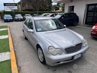 Usata Mercedes C220 Classic 149 CV (109 kW) 2004 Grigio Berlina